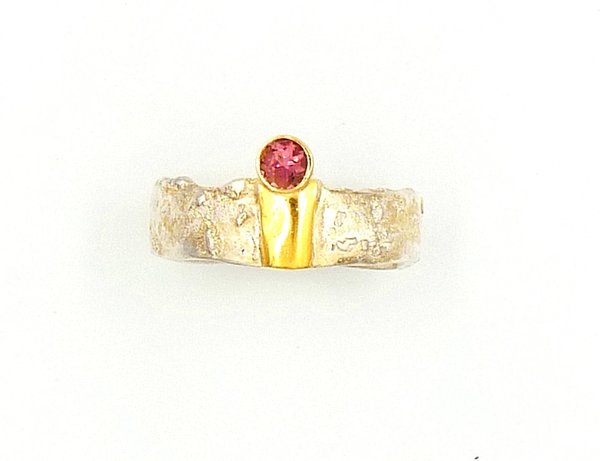 Unikat Ring, Solitairering Silber mit Turmalin rosa, Sterlingsilber mit einzigartiger Struktur